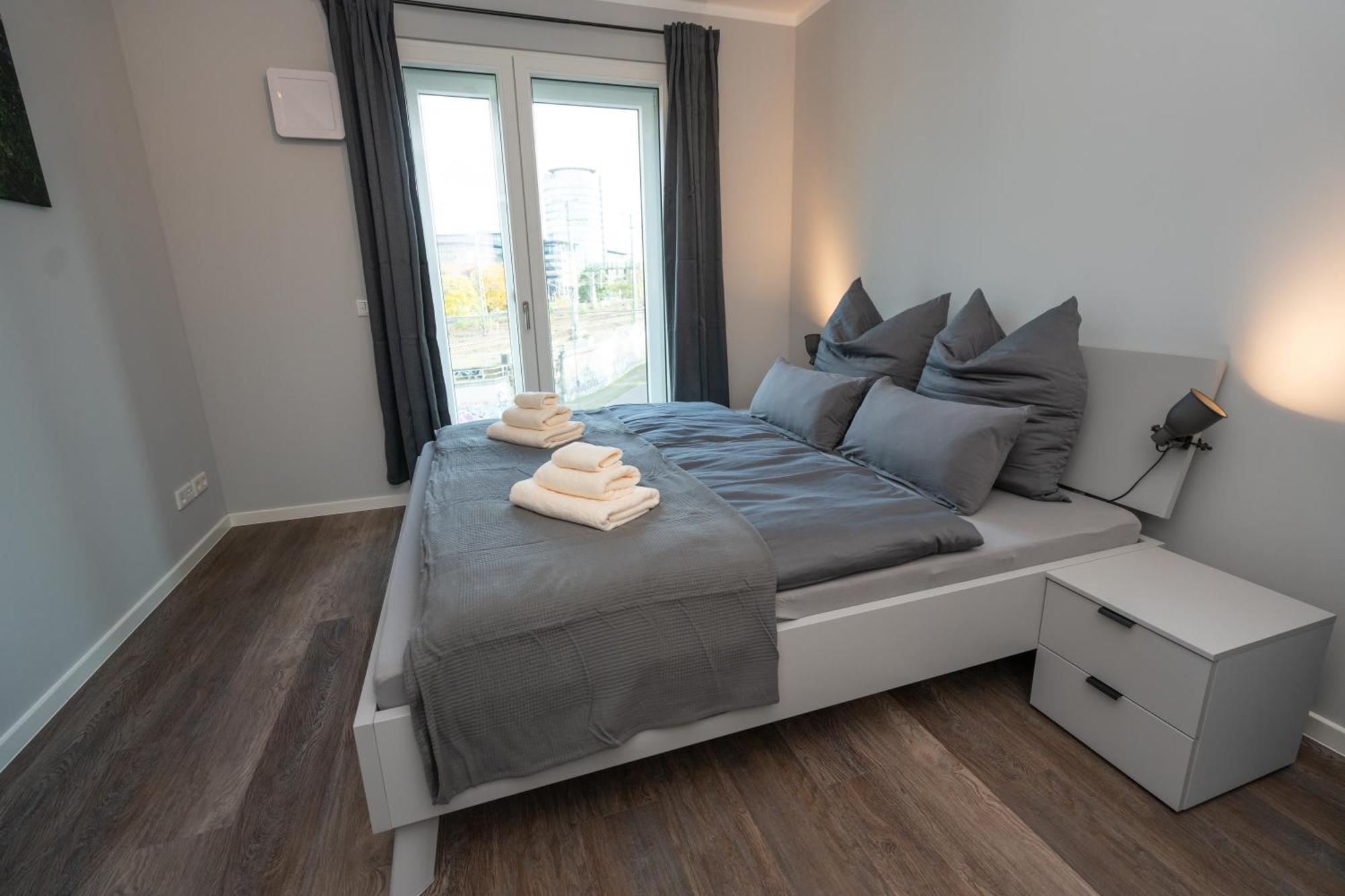 Cozy City Dream Apartment Mit Terrasse Und Parkplatz - 90M² เดรสเดน ภายนอก รูปภาพ